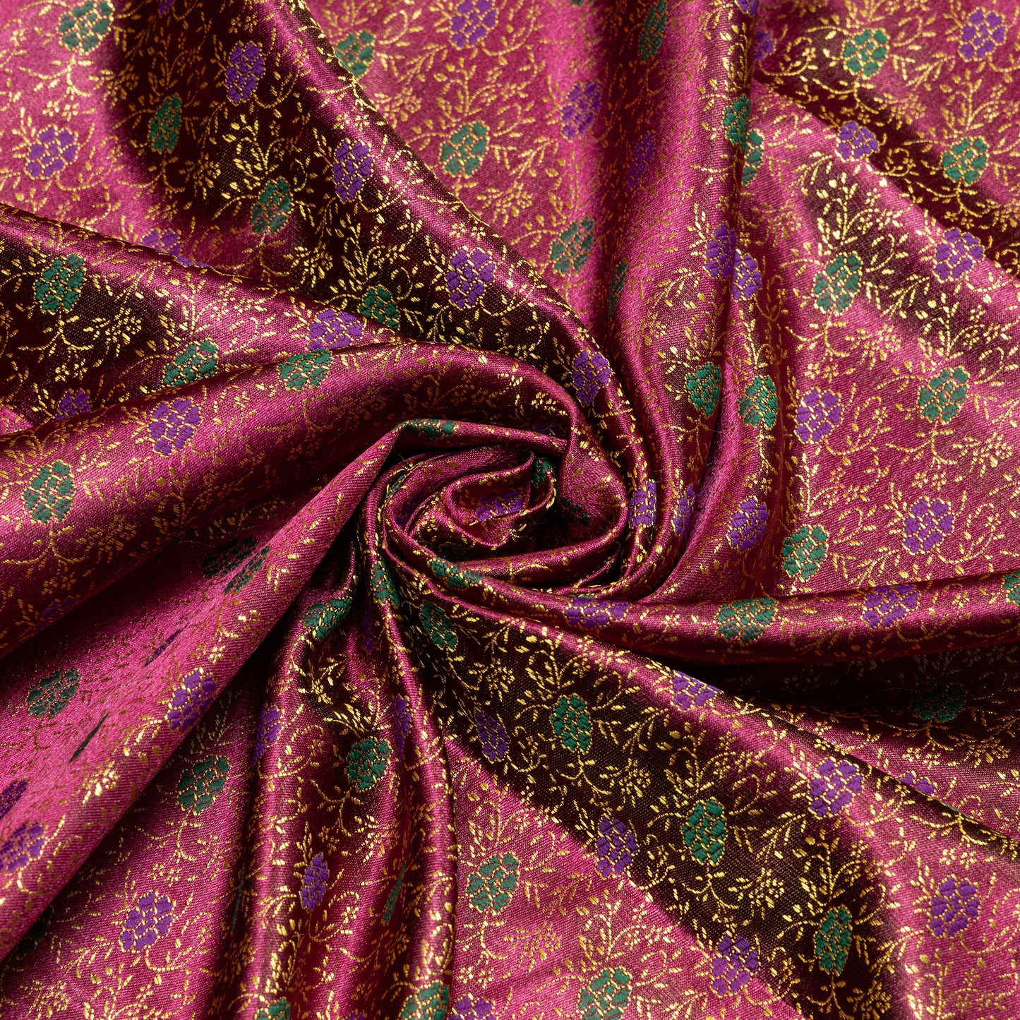 Poly Bloom Scatter - PP0000025