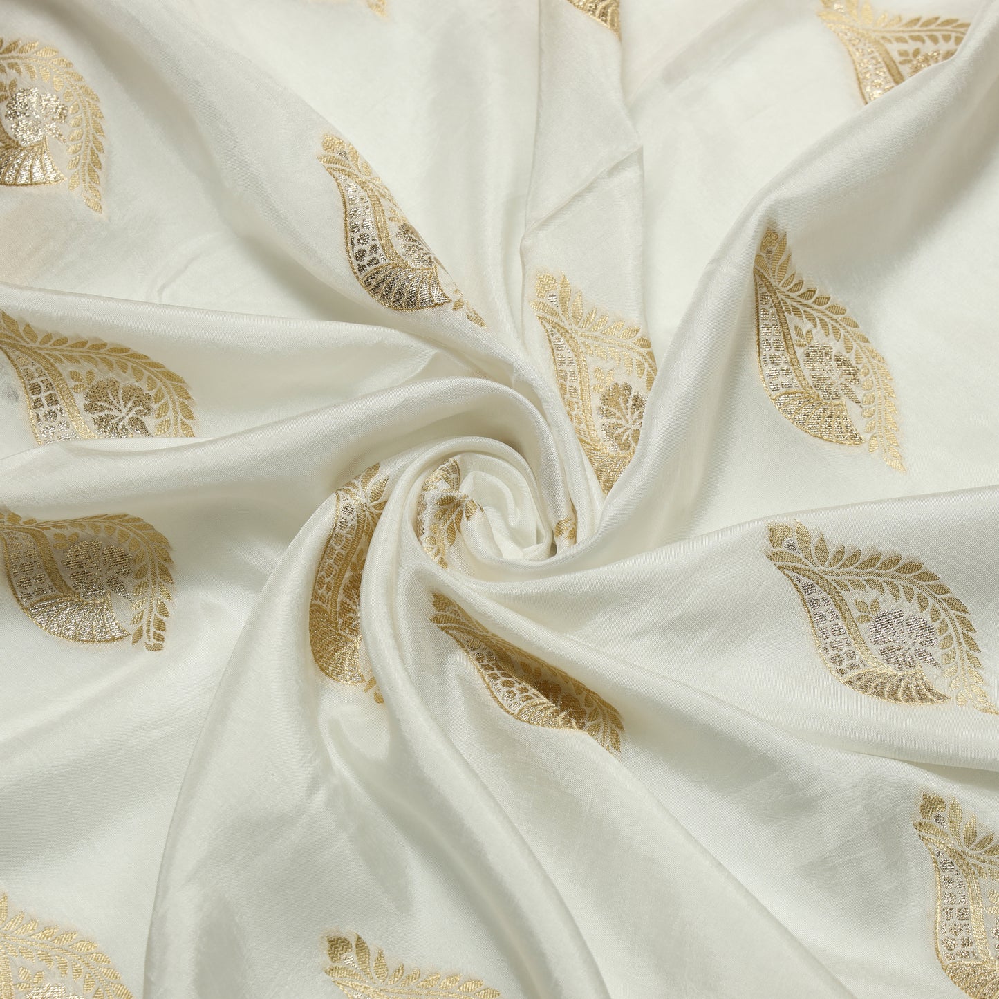 Viscose Uppada Gold Curvy Vine - VP4240087